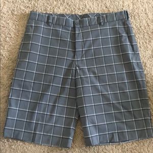 Nike plaid golf shorts